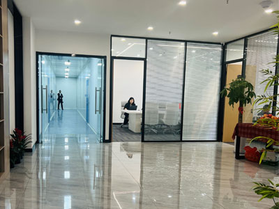 辦公(gong)環境(jing)