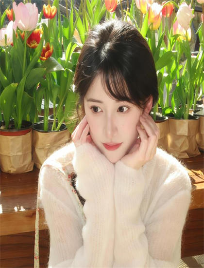 lol明星主播对抗赛_床戏视频超长吻戏大全_《我爱你》电影在线观看